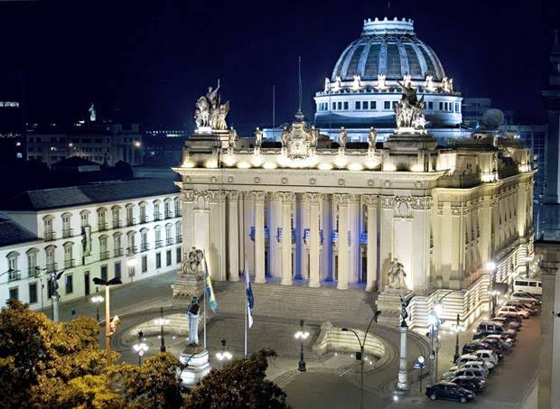 Conheça a surpreendente história do Palácio Tiradentes (que hoje comemora 100 anos)