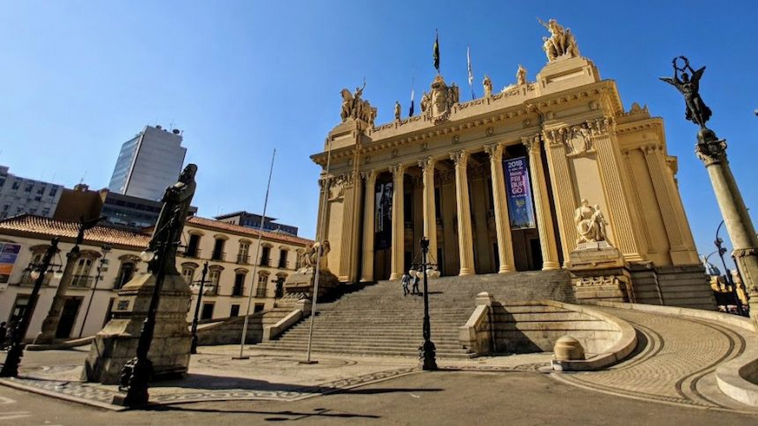 Palácio Tiradentes completa 100 anos com programação cultural aberta ao público no Rio