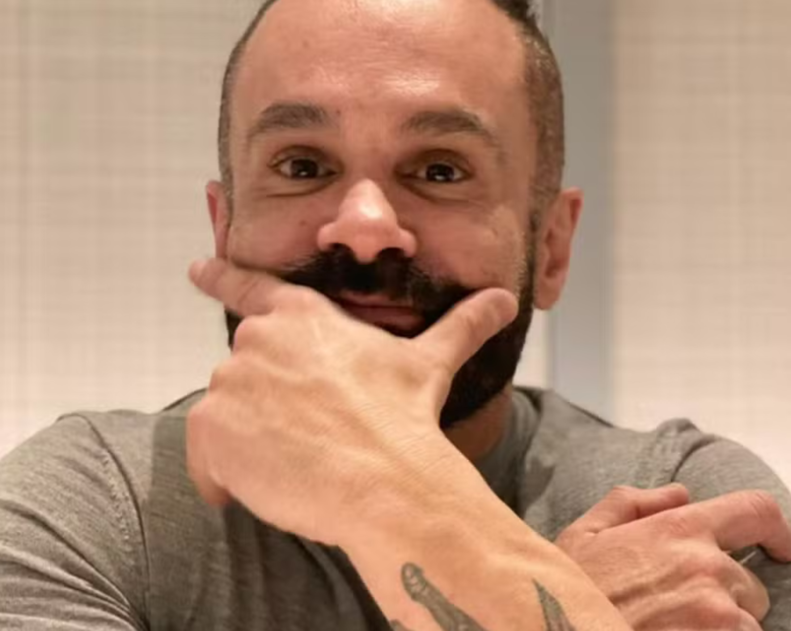 Ricardo Magro, dono da Refit, é alvo de prisão em operação da PF e entra na lista de difusão vermelha da Interpol