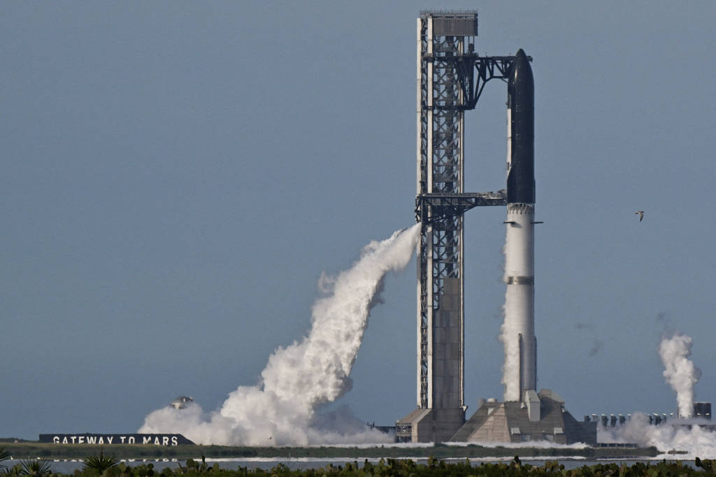 SpaceX adia lançamento do Starship após falha técnica e tenta novo voo nesta sexta