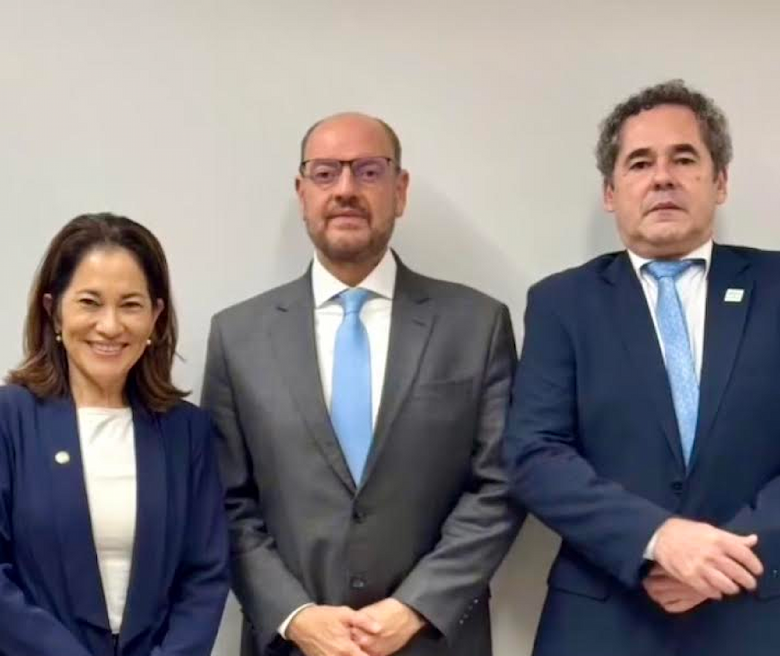 Comissão da Alerj leva ao governo demanda por atualização salarial de servidores da Uenf