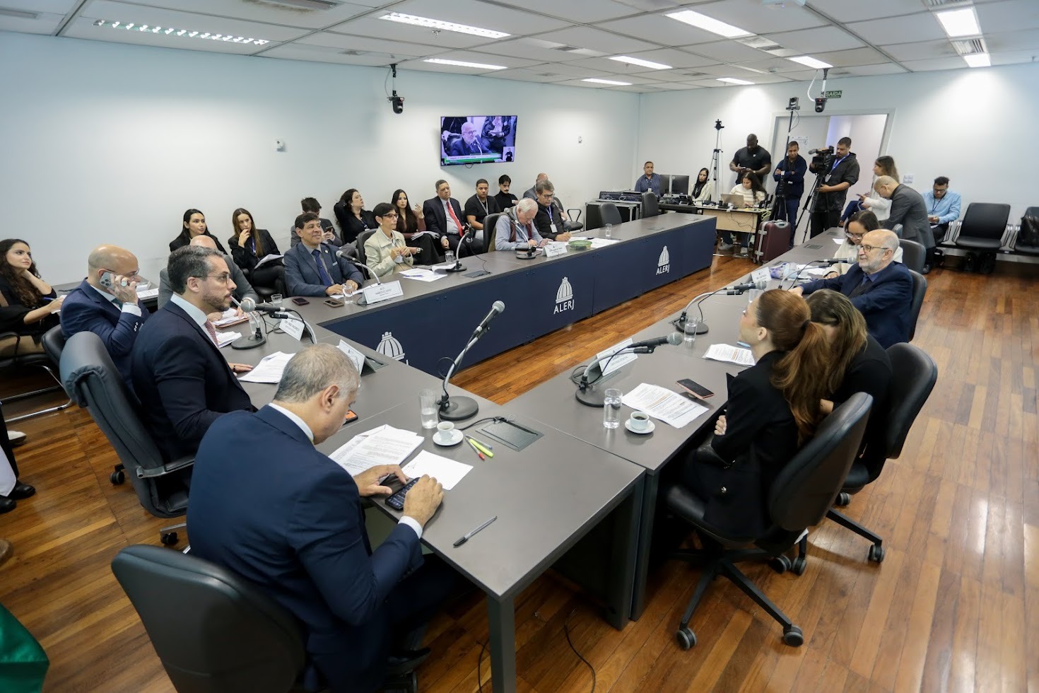 CCJ aprova projeto para combater golpe do falso advogado e amplia debate com a OAB