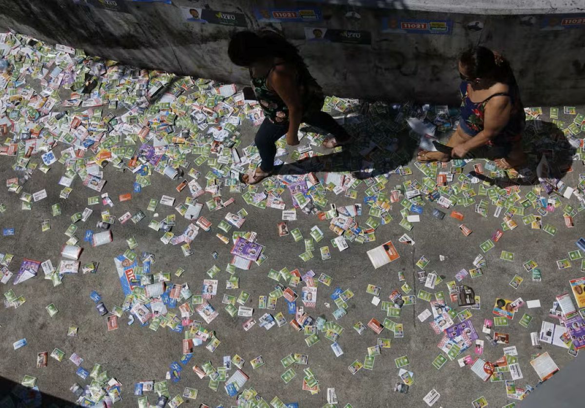 Organized crime infiltrates elections and even goes so far as to exchange cocaine for votes, investigations reveal.