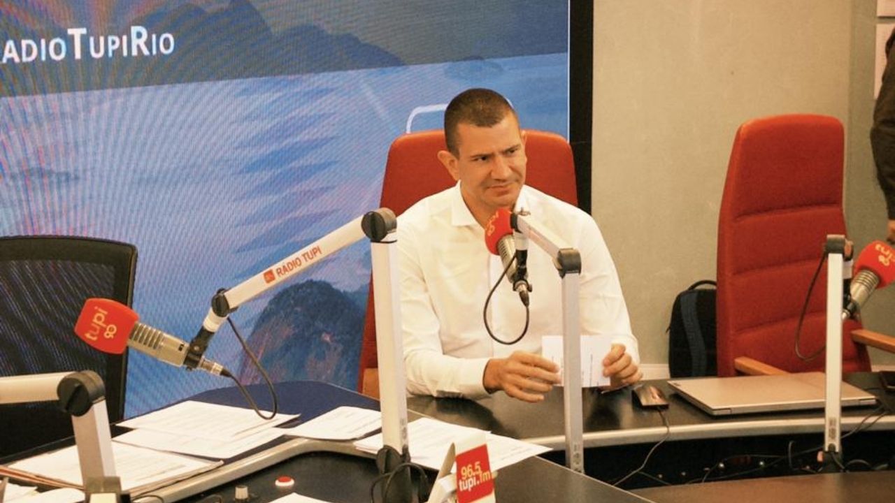 Douglas Ruas endurece discurso e aponta retomada de áreas controladas por facções como foco principal