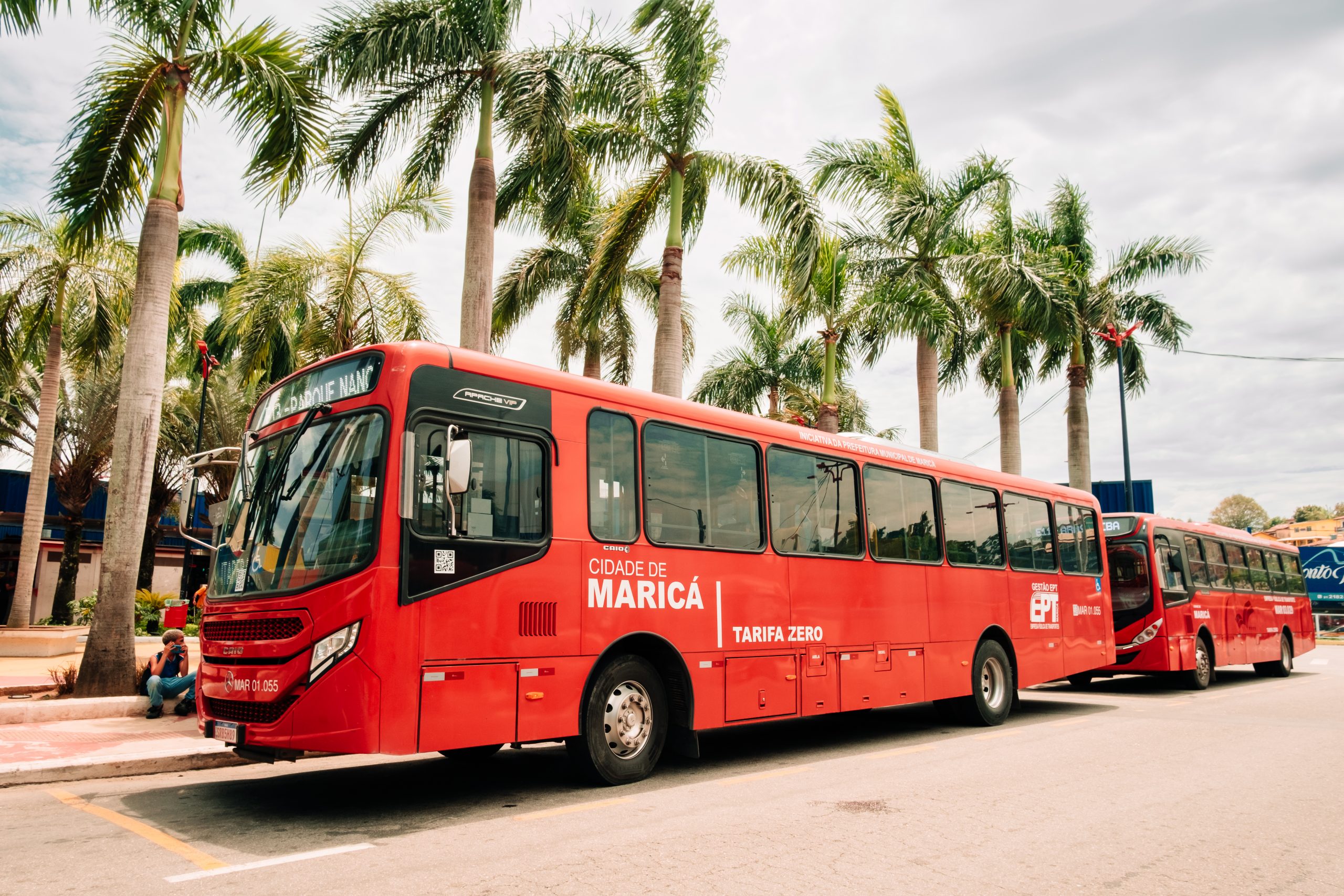Maricá acelera transição energética e promete eletrificar todos os vermelhinhos até 2028