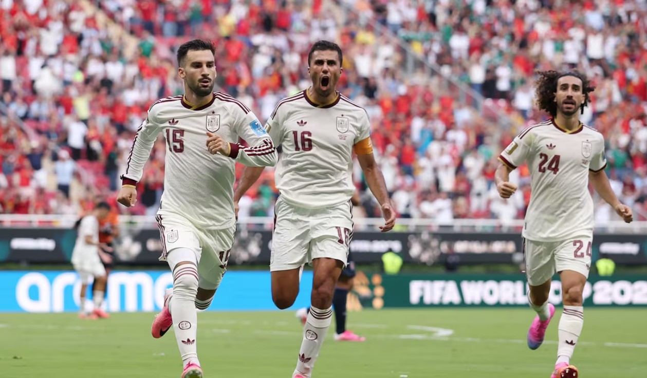 Espanha confirma favoritismo, vence e elimina o Uruguai da Copa do Mundo