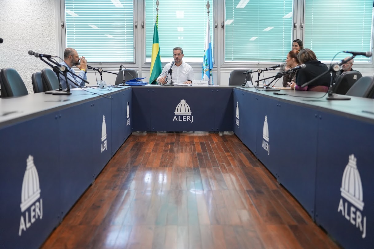 CPI da tragédia de Petrópolis inicia trabalhos e convoca o ex-secretário Bernardo Rossi