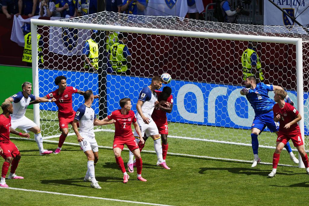 Canadá faz história ao marcar primeiro ponto em Copa do Mundo e mantém sonho vivo