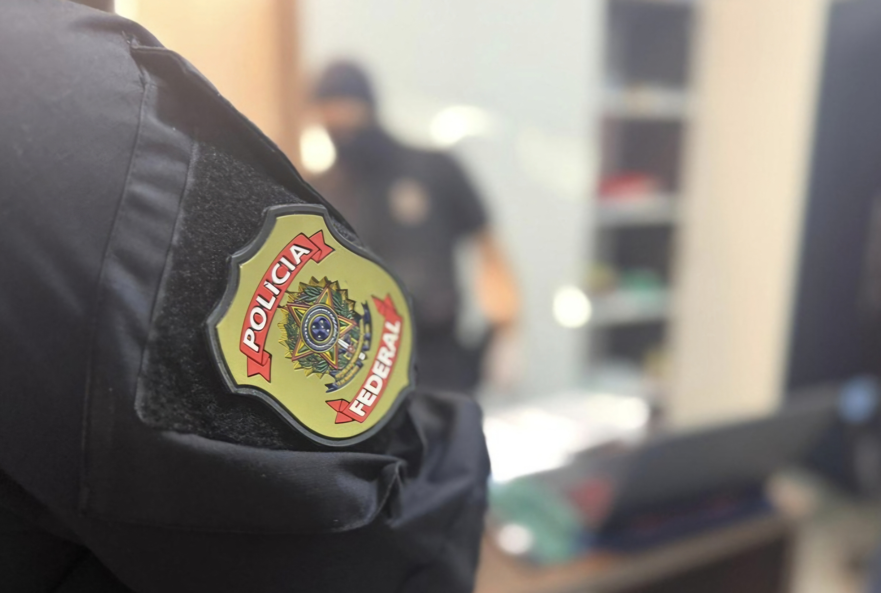 PF faz operação contra tráfico de drogas e mira moradora de Três Rios