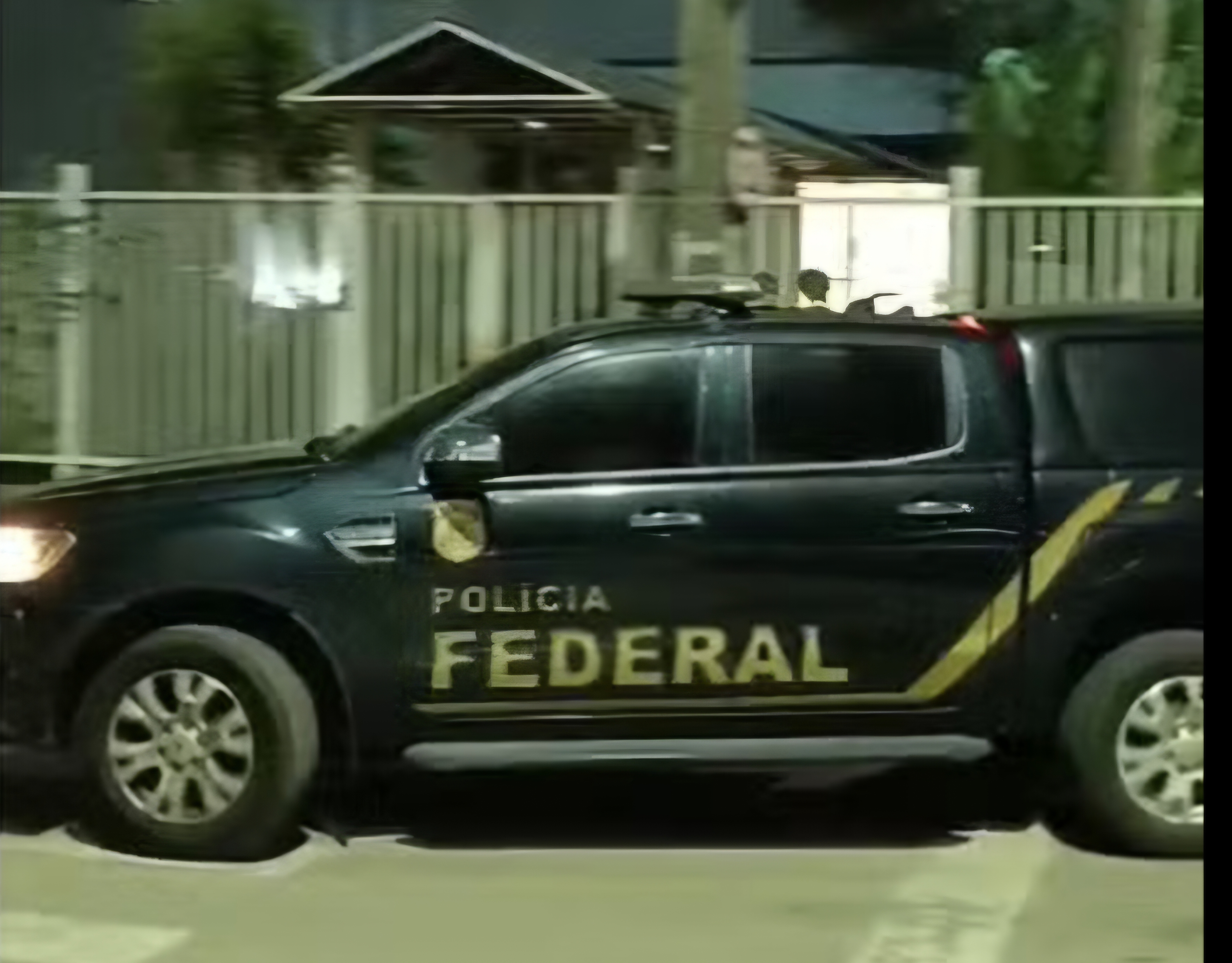 Diretor de escola e empresária são alvos de investigação da PF em Rio das Ostras