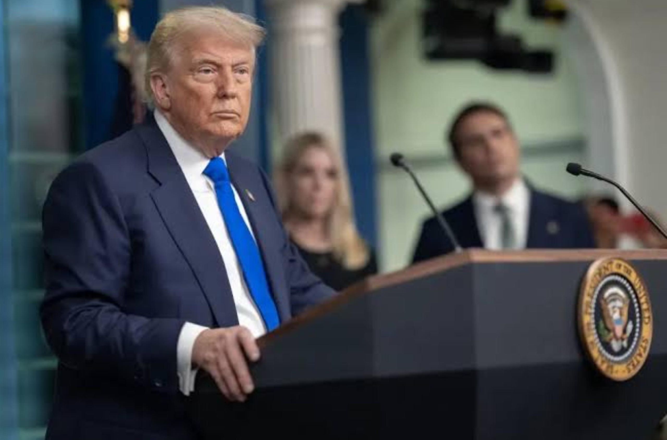 Trump anuncia acordo com Irã para domingo, mas Teerã nega prazo e expõe divergências sobre pacto