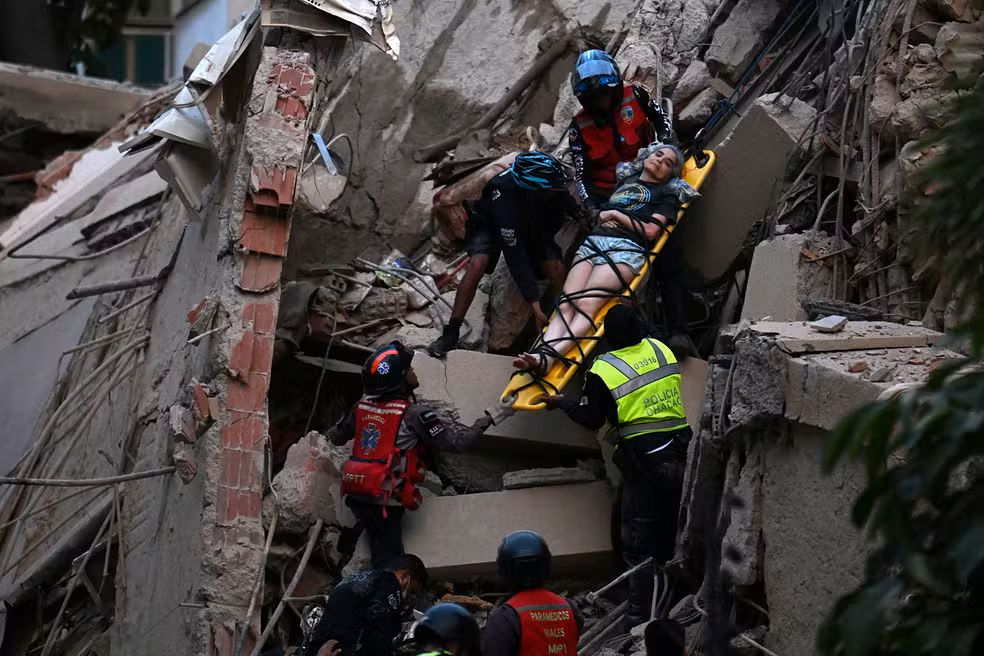 Agência dos EUA estima até 100 mil mortes após forte terremoto na Venezuela
