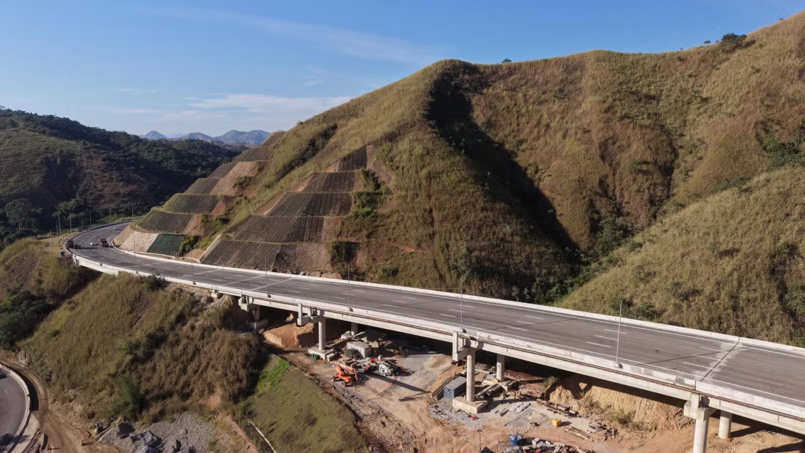 Novo trecho da Serra das Araras é aberto ao tráfego na Dutra nesta quinta e deve melhorar fluxo entre RJ e SP