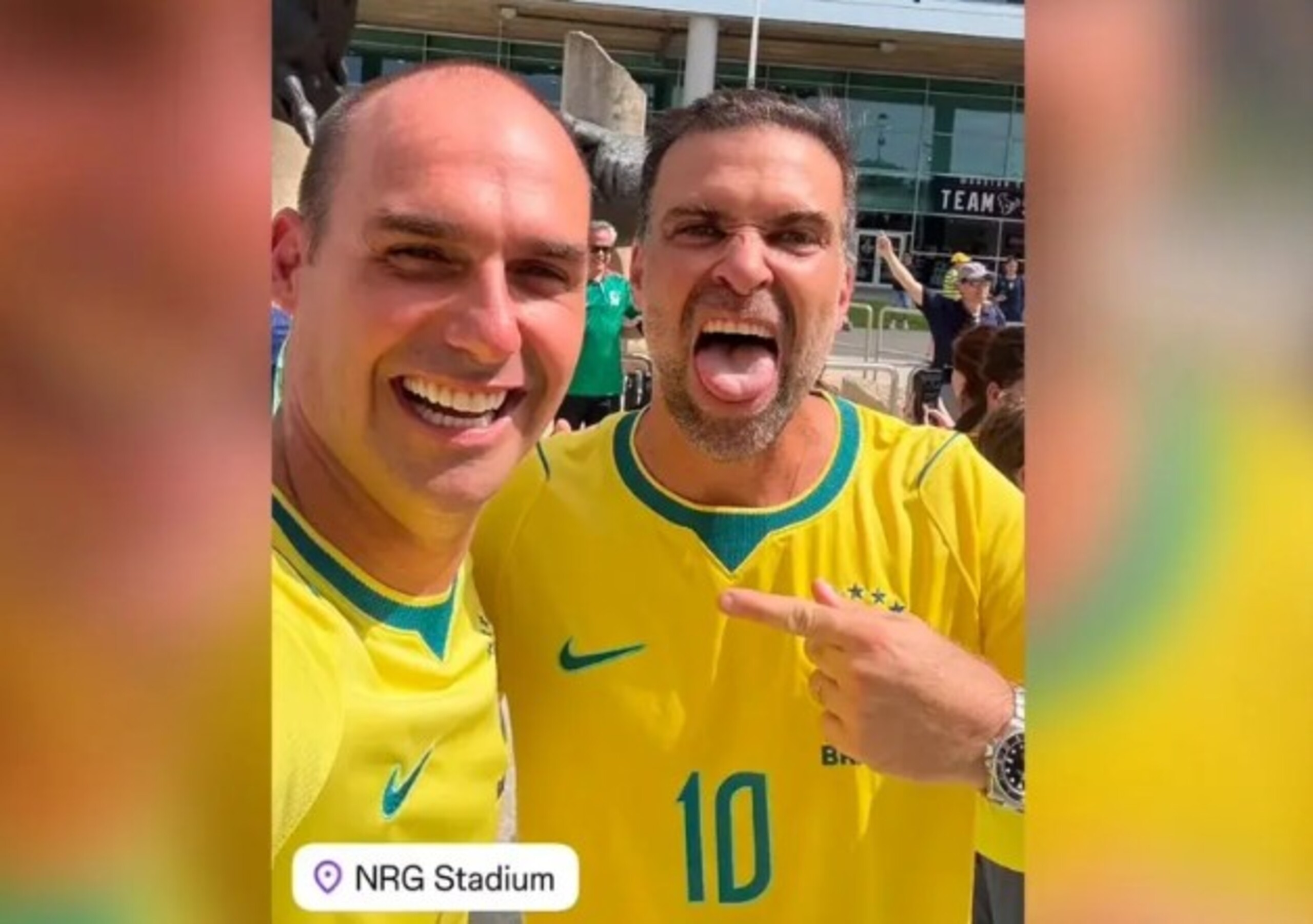 Eduardo Bolsonaro é visto em área VIP da Copa com ingresso estimado em R$ 180 mil