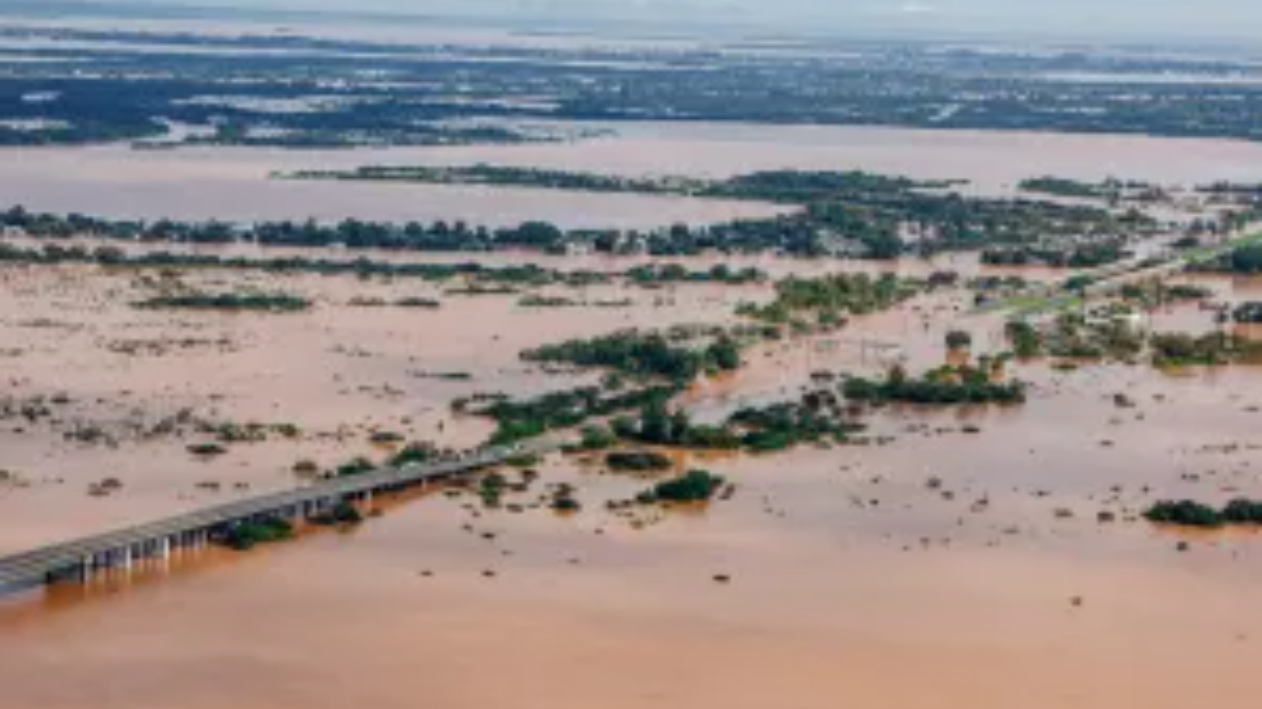 El Niño expõe fragilidade de mais de 3,6 mil cidades brasileiras diante de enchentes e deslizamentos