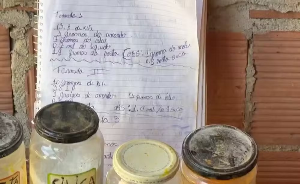 Polícia encontra laboratório de refino de cocaína durante operação contra o TCP na Maré