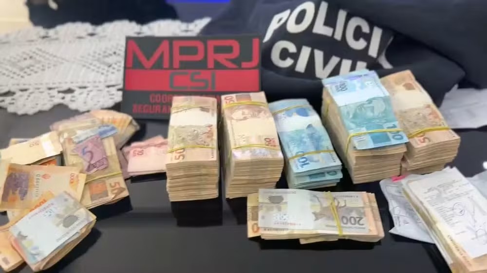 Operação apreende mais de R$ 300 mil em endereços de Val Ceasa, investigado por relação com TCP