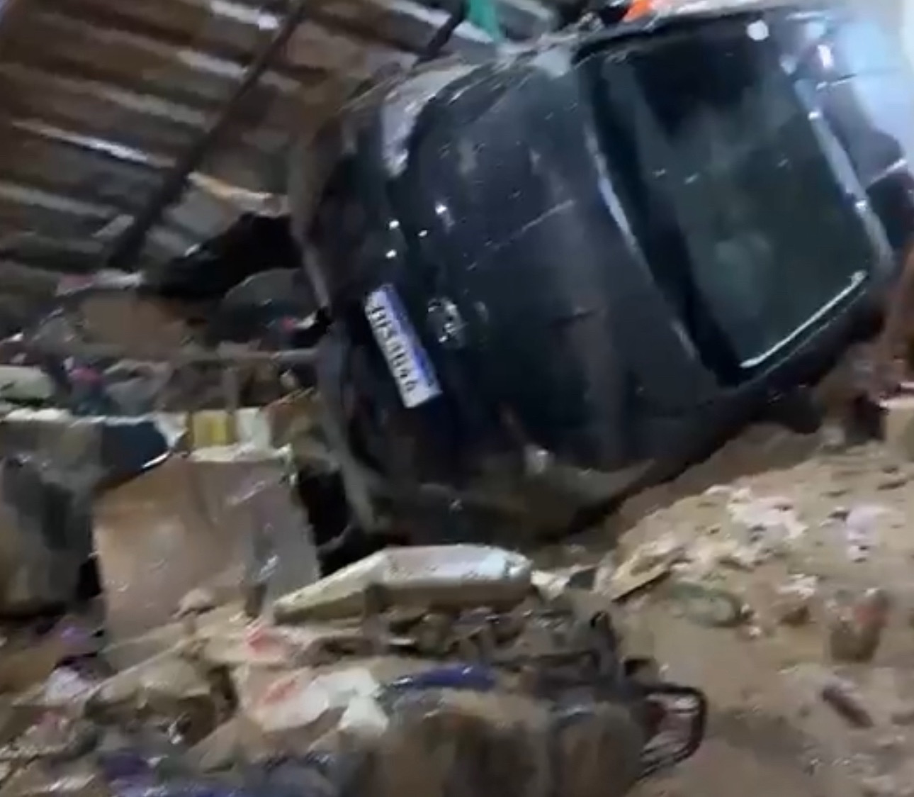 Após temporal, Rio segue com previsão de chuva e risco de deslizamentos