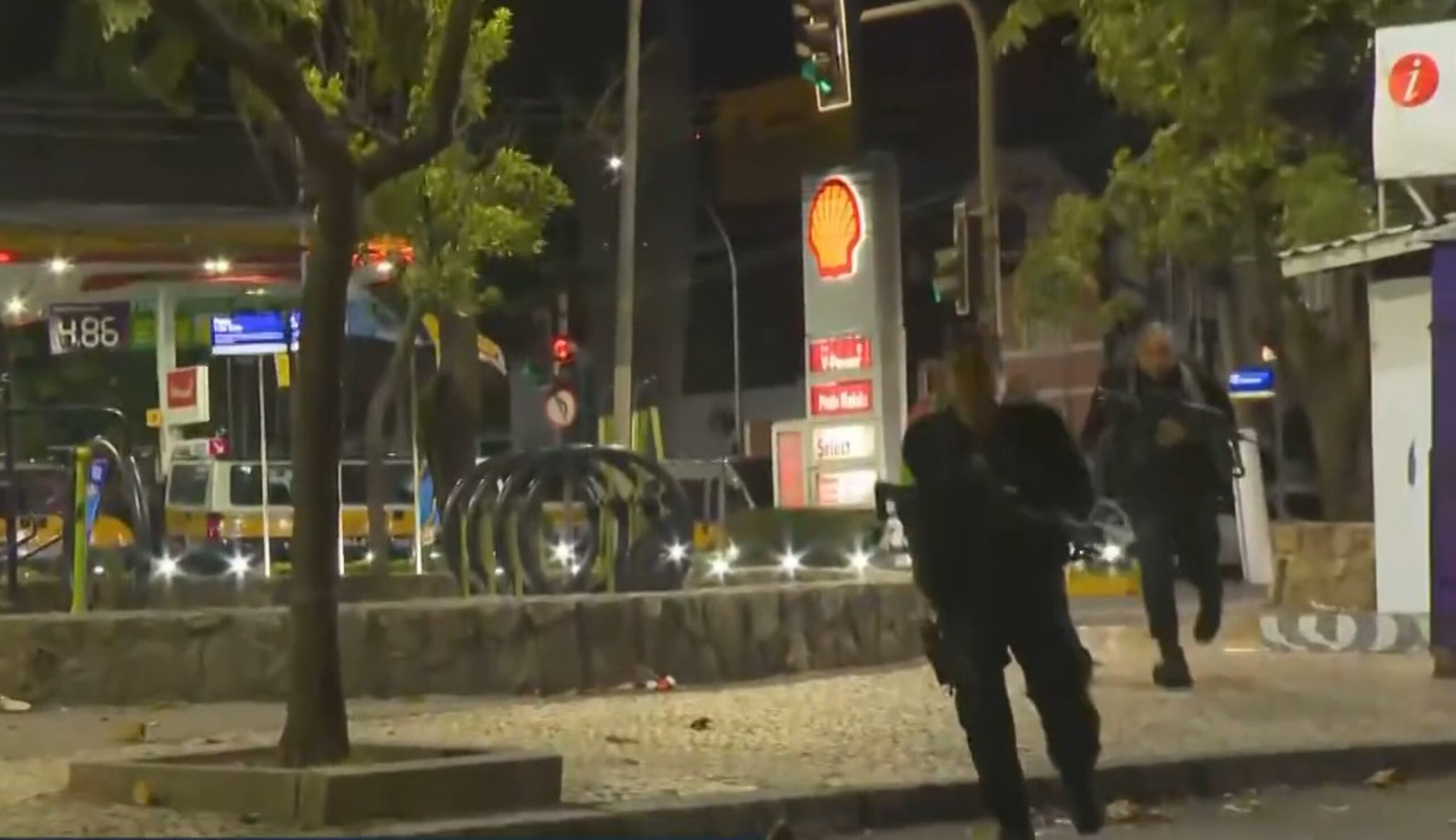 Operação contra o Comando Vermelho provoca manhã de tensão no Dona Marta com tiros e explosões