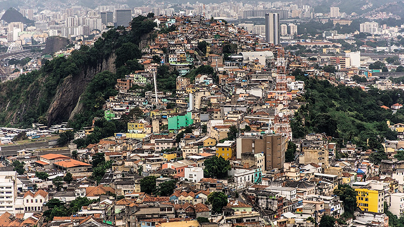Passeio guiado revela história e cultura do Morro do Pinto