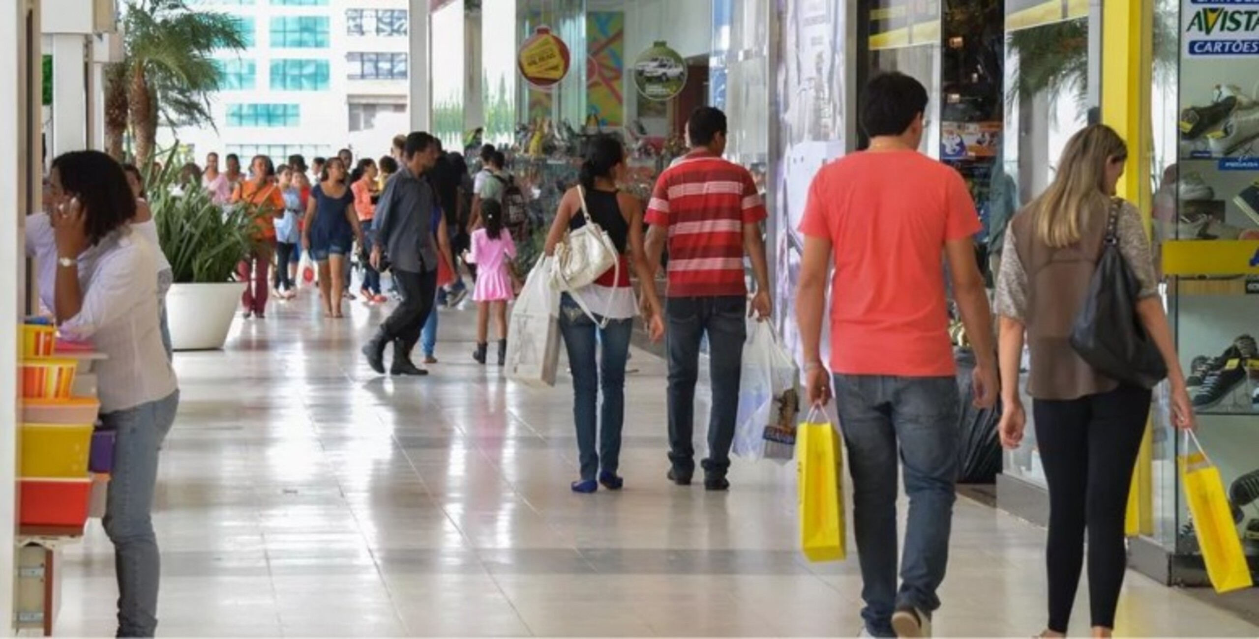 Planalto vê consumo aspiracional como desafio para transformar melhora econômica em popularidade