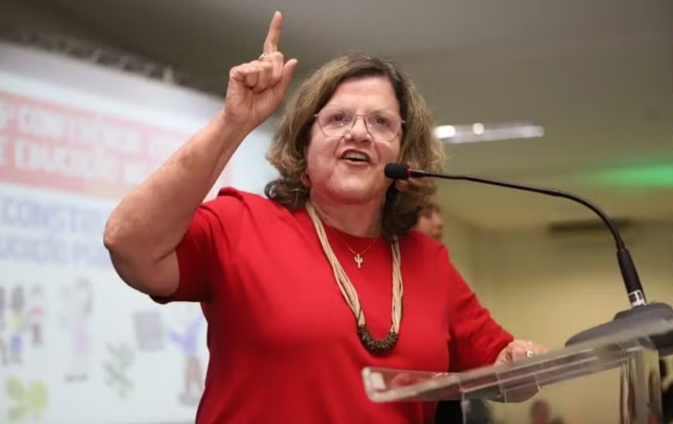 Lula escolhe Teresa Leitão para liderar governo no Senado após saída de Jaques Wagner