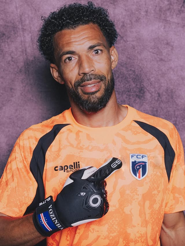 Colo-Colo anuncia contratação do goleiro Vozinha após destaque histórico na Copa do Mundo