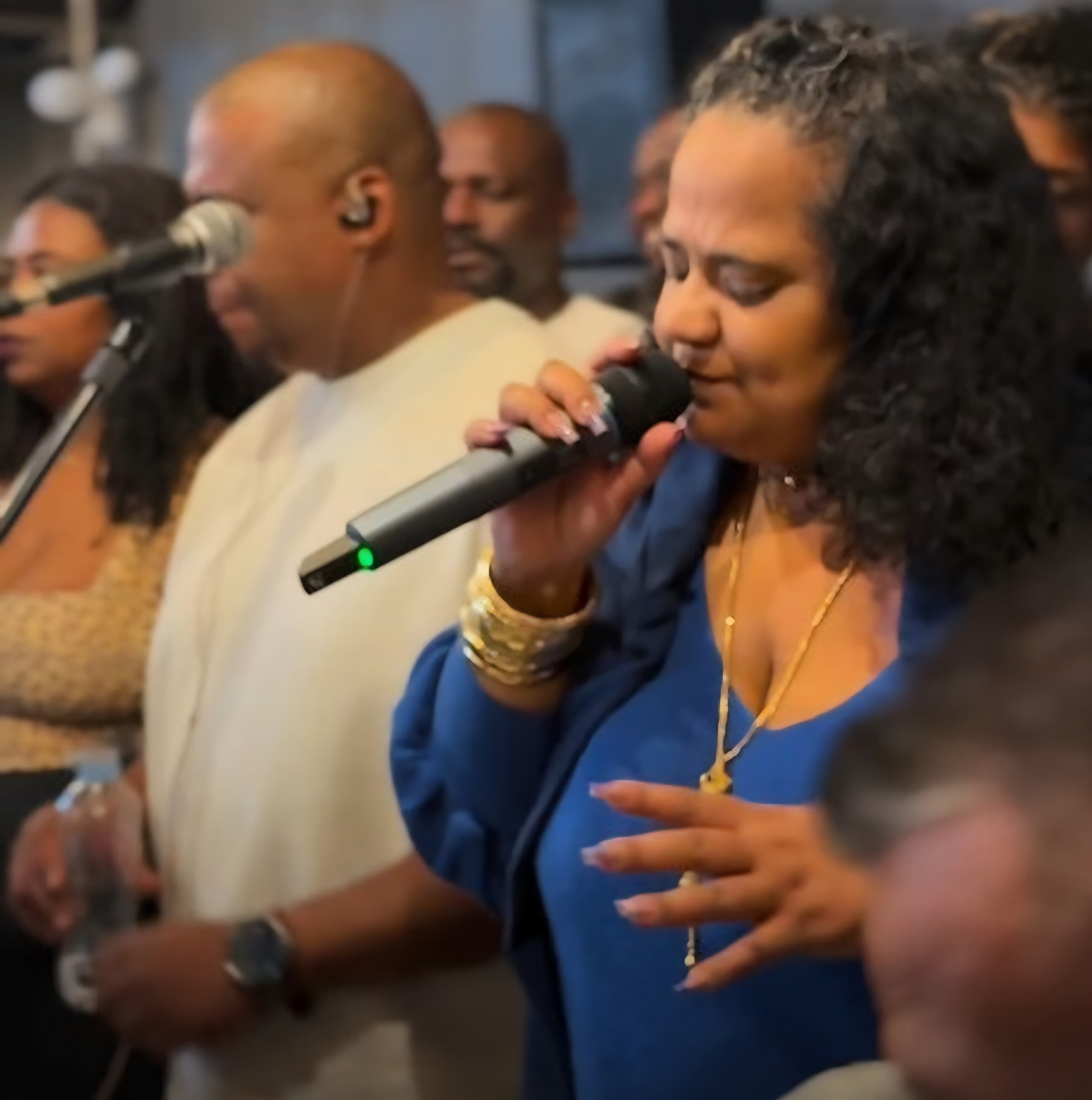 Cantora Débora Cruz, sobrinha de Arlindo Cruz, morre aos 45 anos no Rio