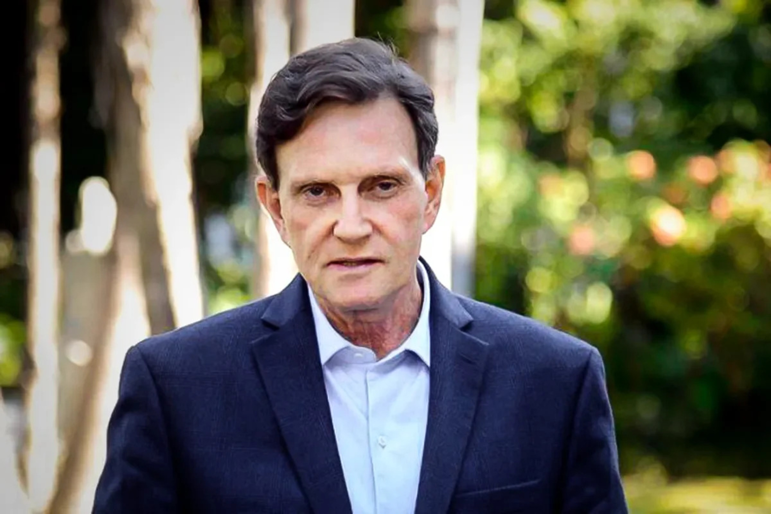 Real Time Big Data: Senado no Rio tem disputa embolada com Crivella liderando numericamente