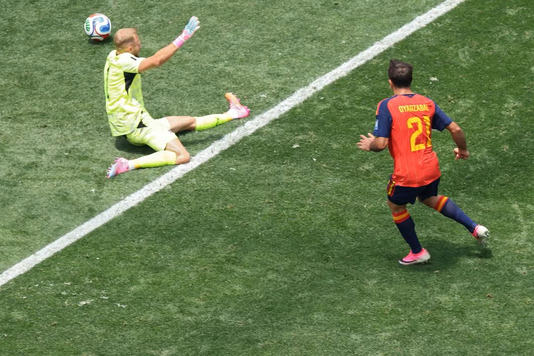 Espanha vence Áustria por 3 a 0 e confirma vaga nas oitavas da Copa