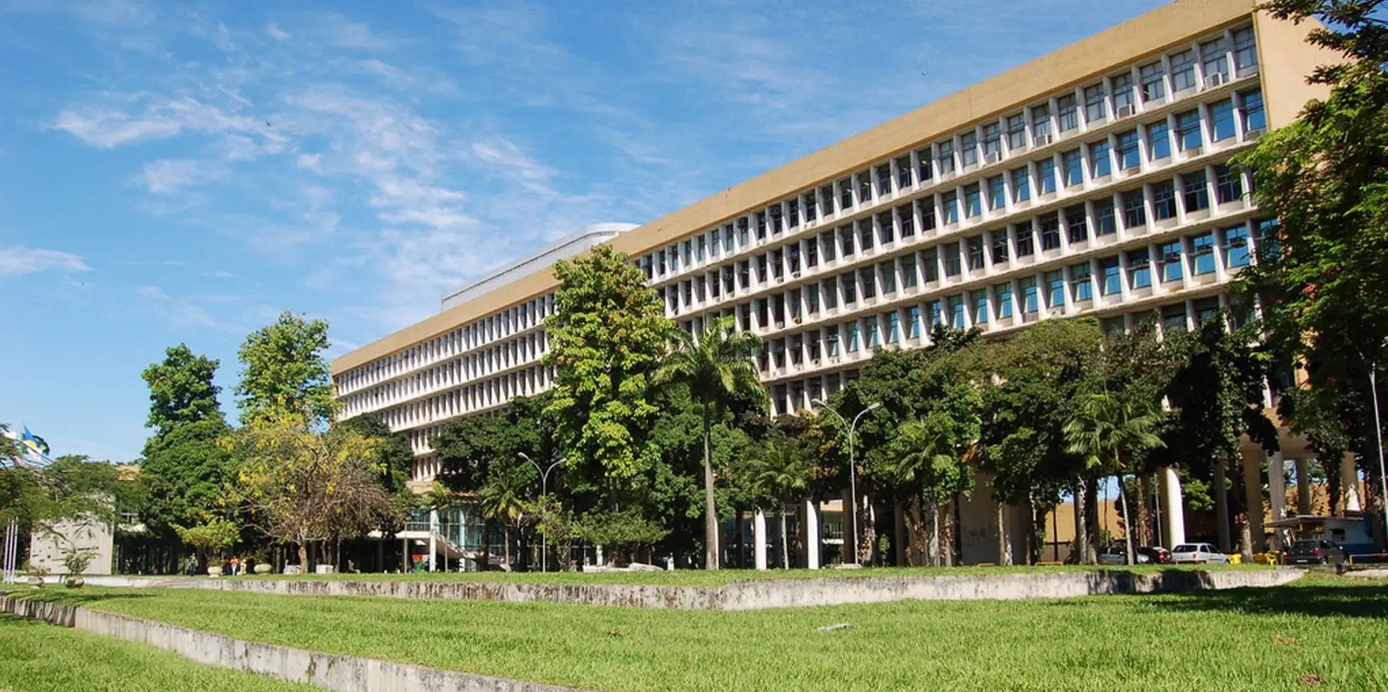 A universidade pública e a democracia do conhecimento