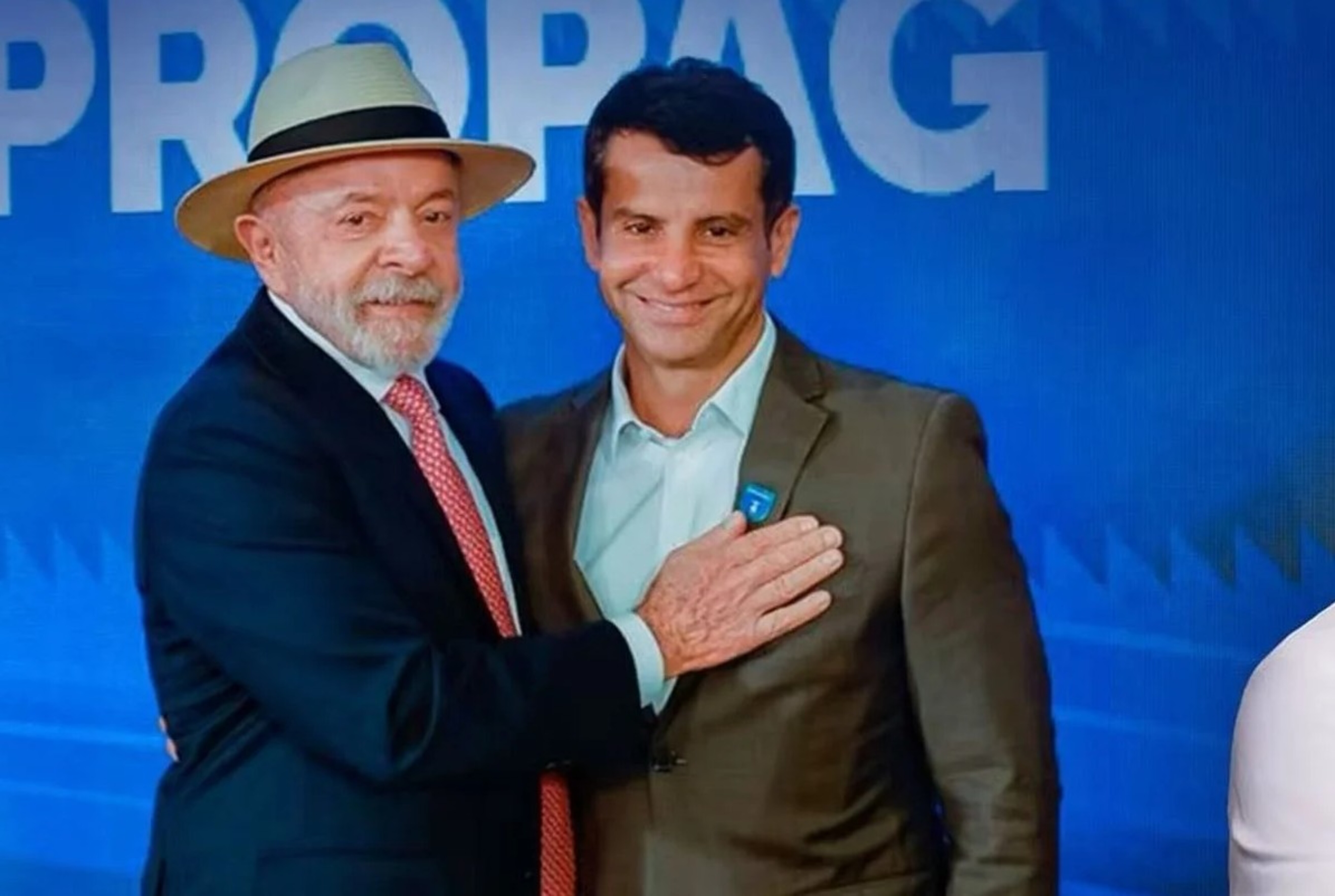 Dr. Luizinho informa Lula que PP e União Brasil não apoiarão candidato à Presidência