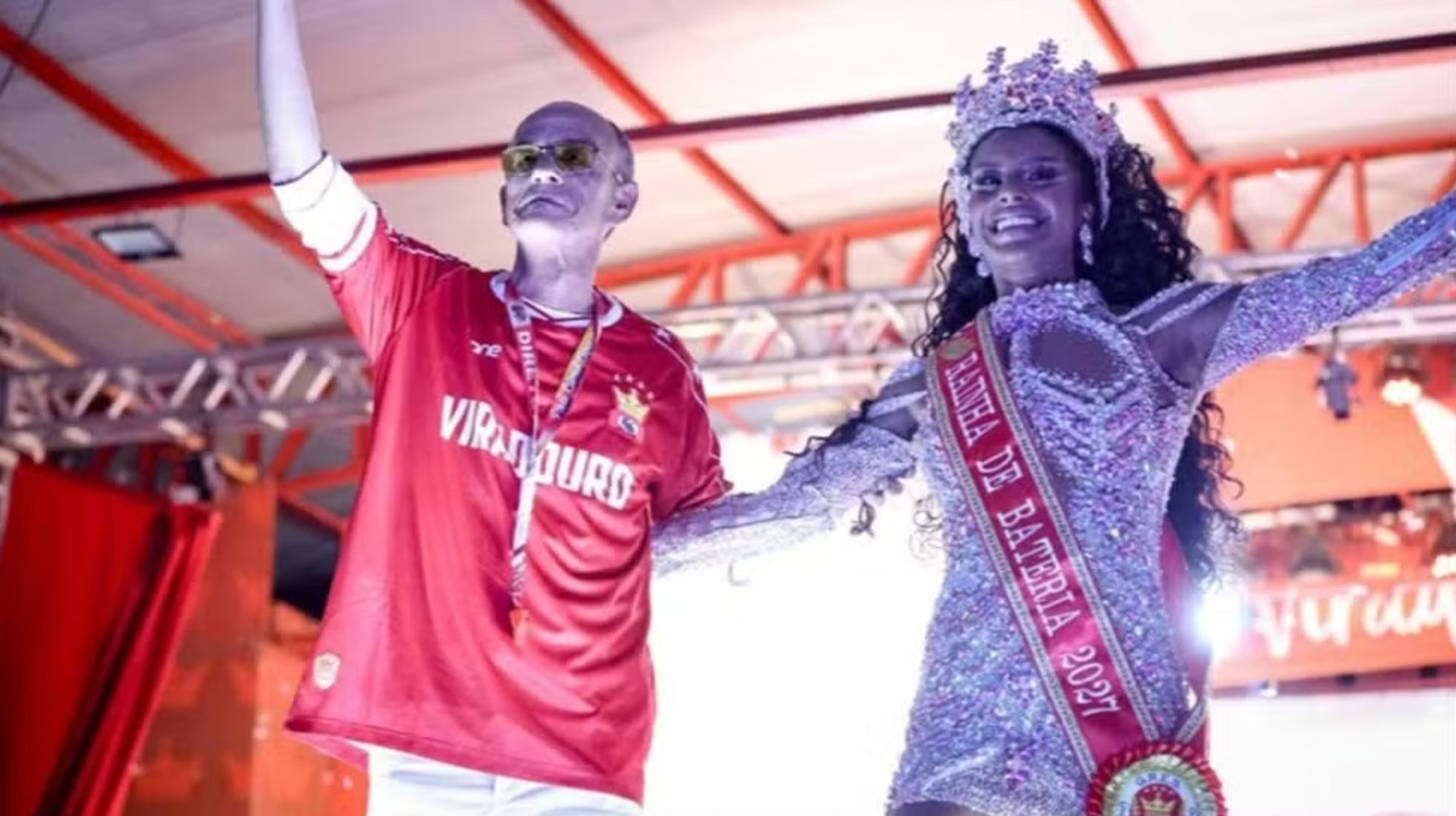 Bellinha Delfim assume o reinado da bateria da Viradouro e celebra conquista com a comunidade