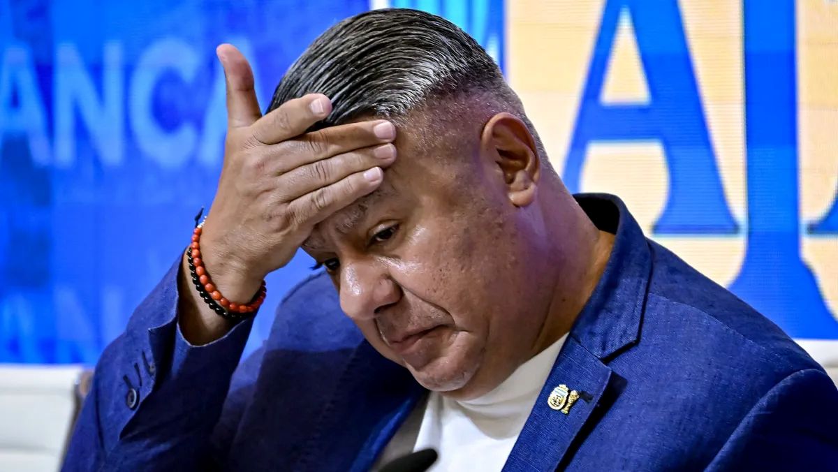 FBI confisca celulares de dirigentes da AFA, mas entidade nega operação