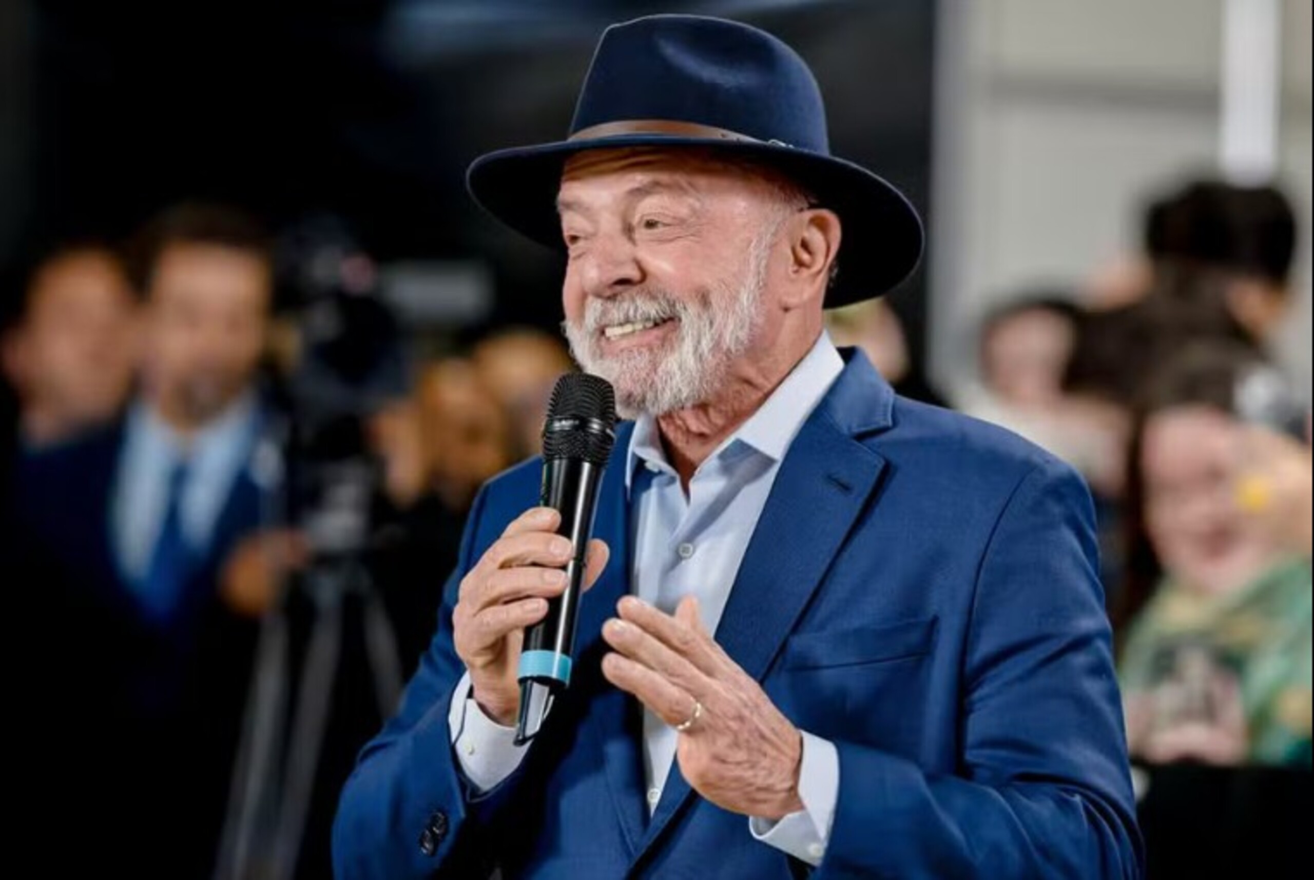 Lula visita Avibras após retomada das atividades e reforça apoio à indústria de defesa