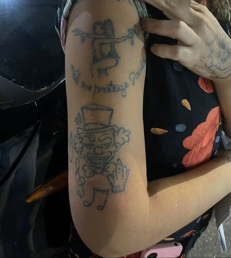 Tatuador é preso após ameaçar matar ex, filhos e familiares em Duque de Caxias