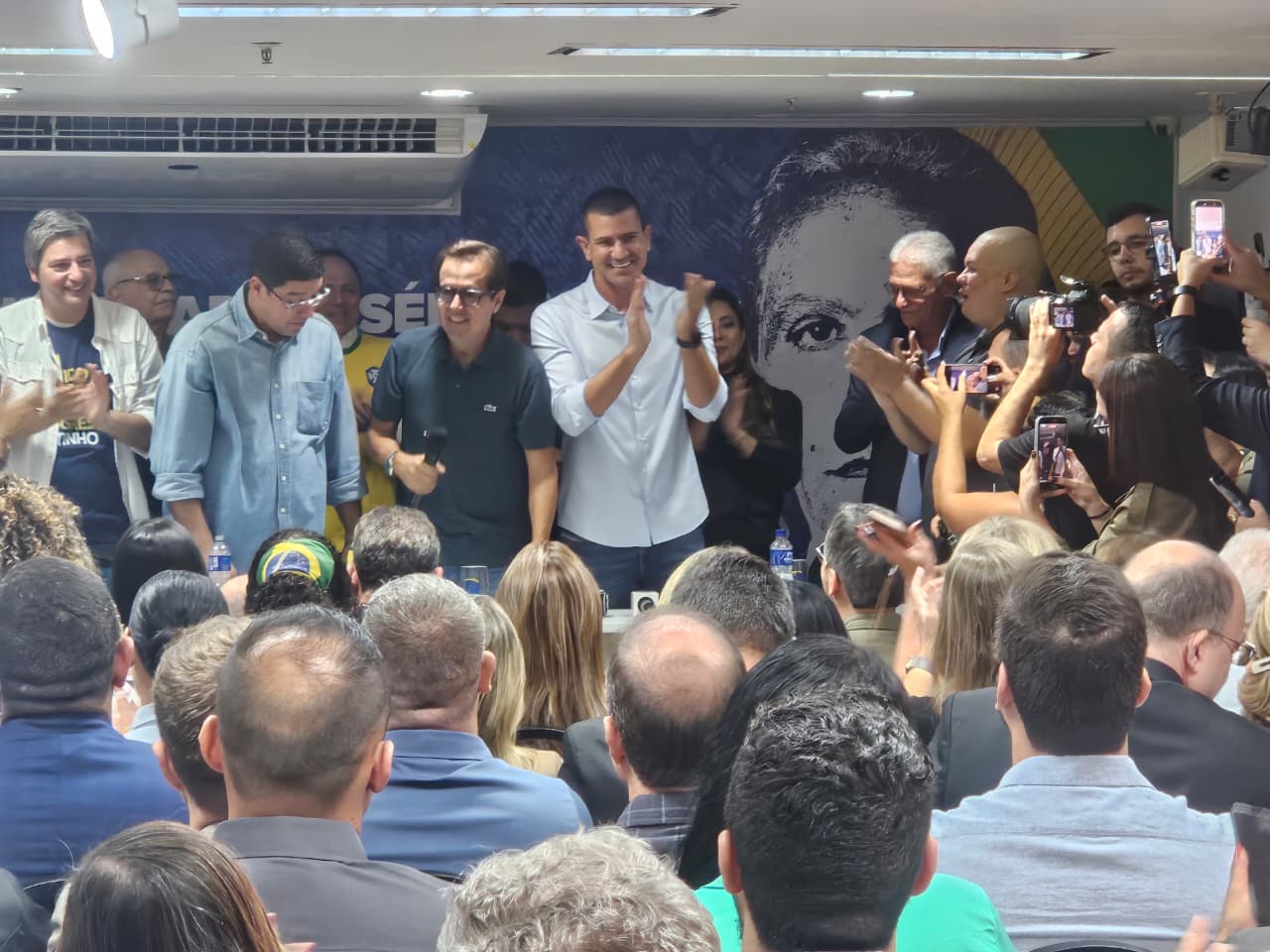 PL oficializa Douglas Ruas ao governo do Rio e Carlos Portinho ao Senado
