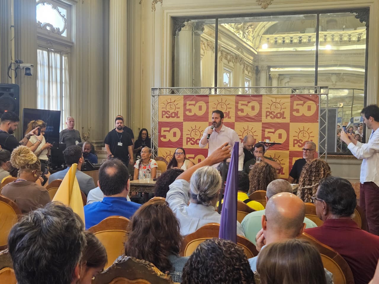 PSOL oficializa William Siri ao governo do Rio e Monica Benício ao Senado