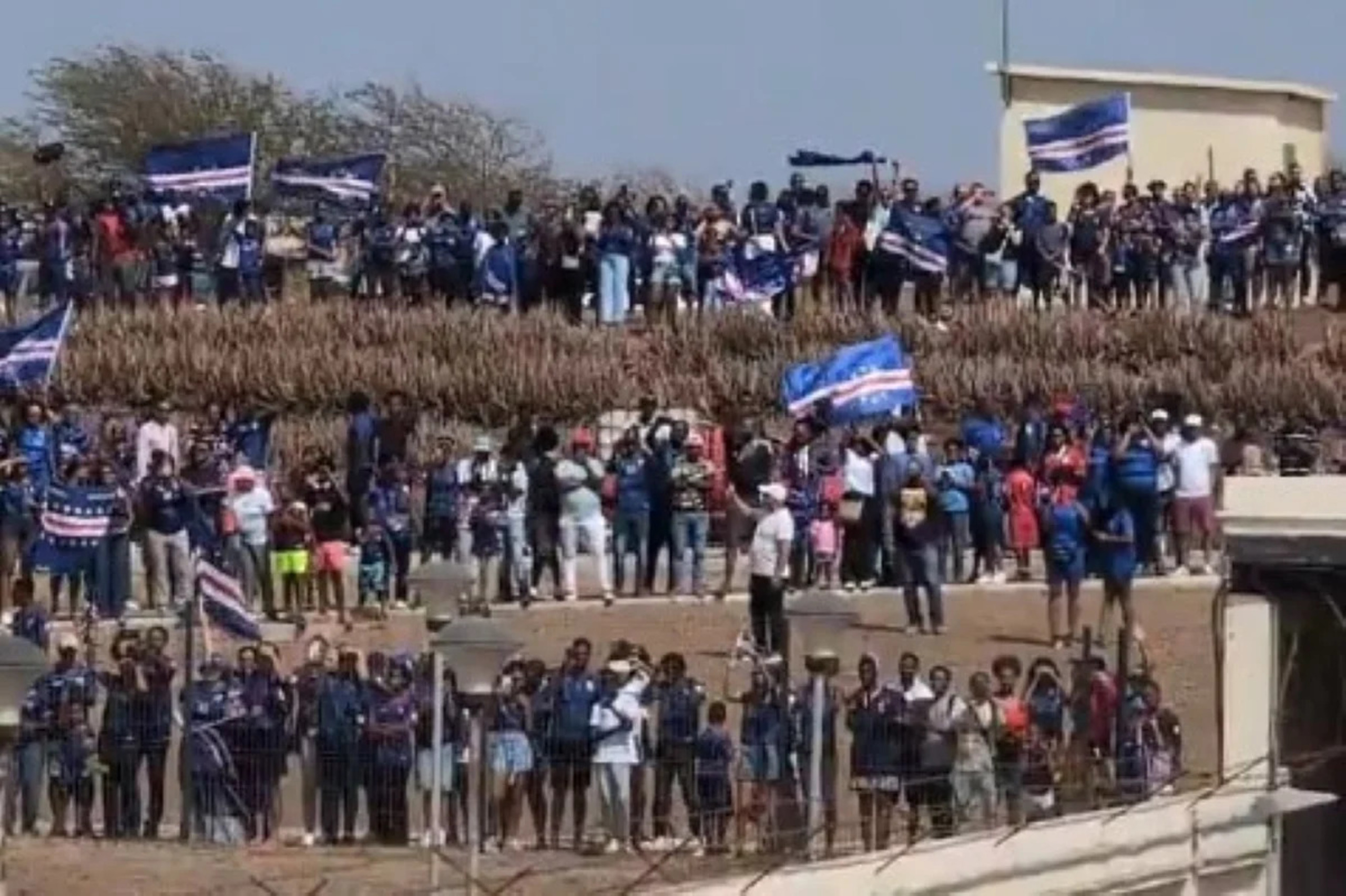 Cabo Verde é recebido com festa após campanha histórica na Copa do Mundo