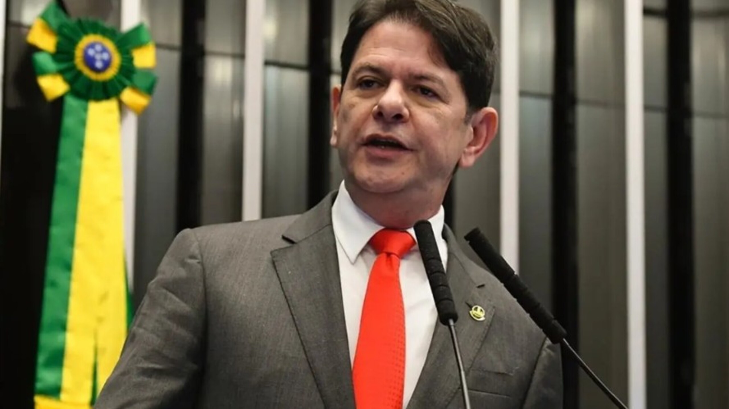 PT faz aliança com Cid Gomes e amplia articulações no Ceará