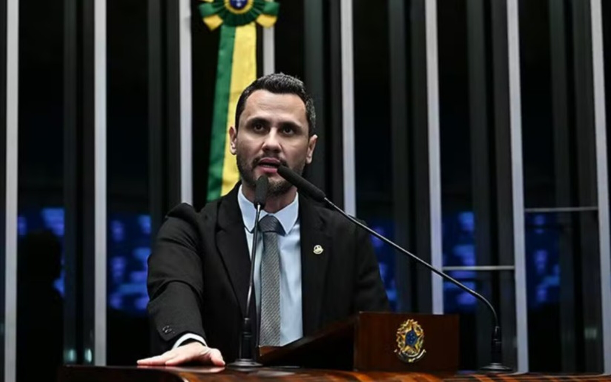Republicanos desiste de Cleitinho e busca aliança com PL para apoiar Marcelo Aro ao governo de Minas