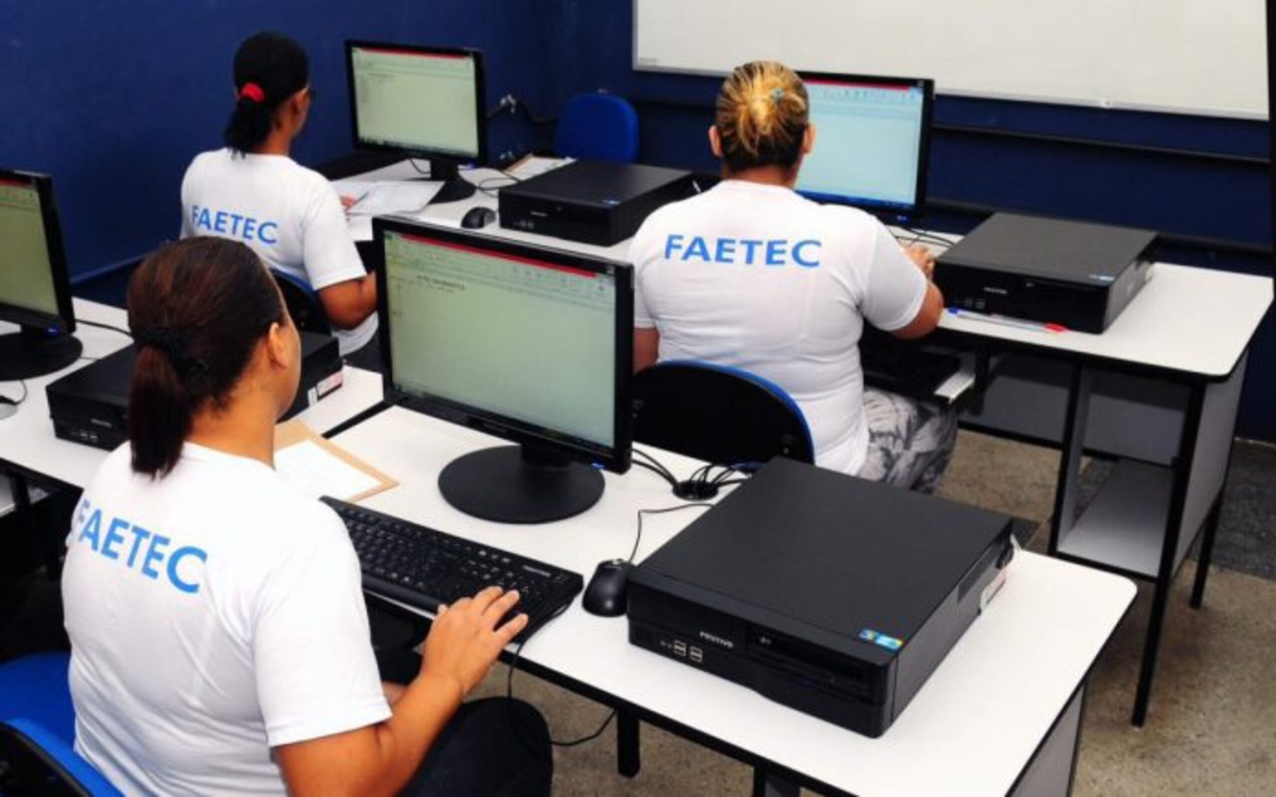Faetec abre seleção para bolsistas do Pronatec Mulheres Mil