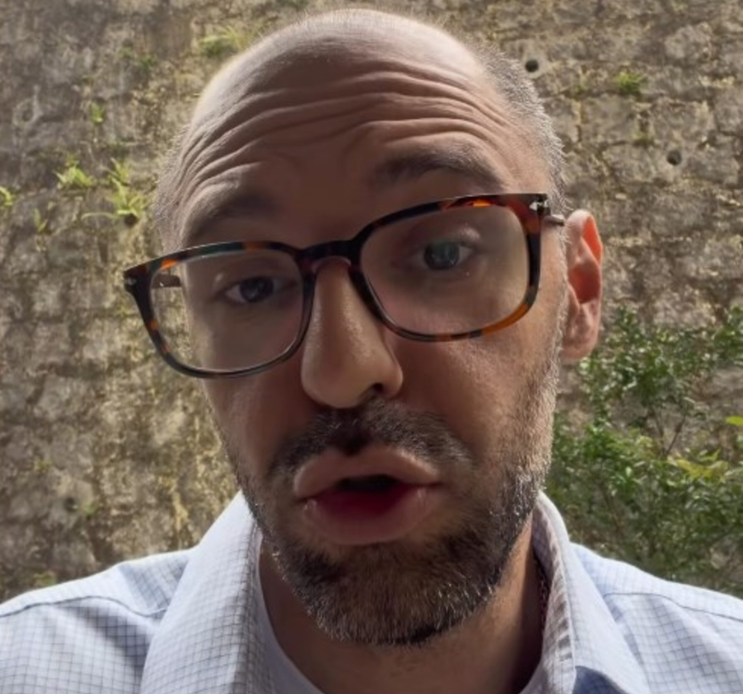Vídeo: Alexandre Knoploch fala sobre ação que prendeu o pai: ‘surpreso’