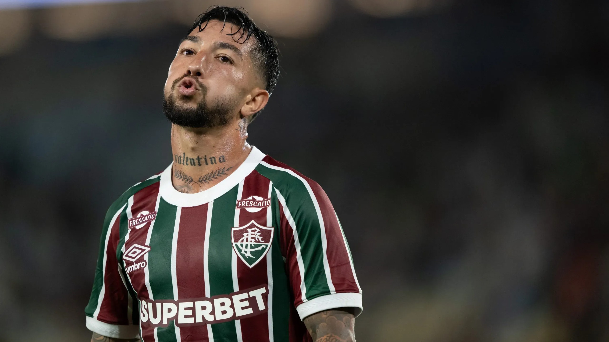 Tricolor Lucho Acosta é investigado pela CBF por alerta sobre cartão no jogo contra Bragantino