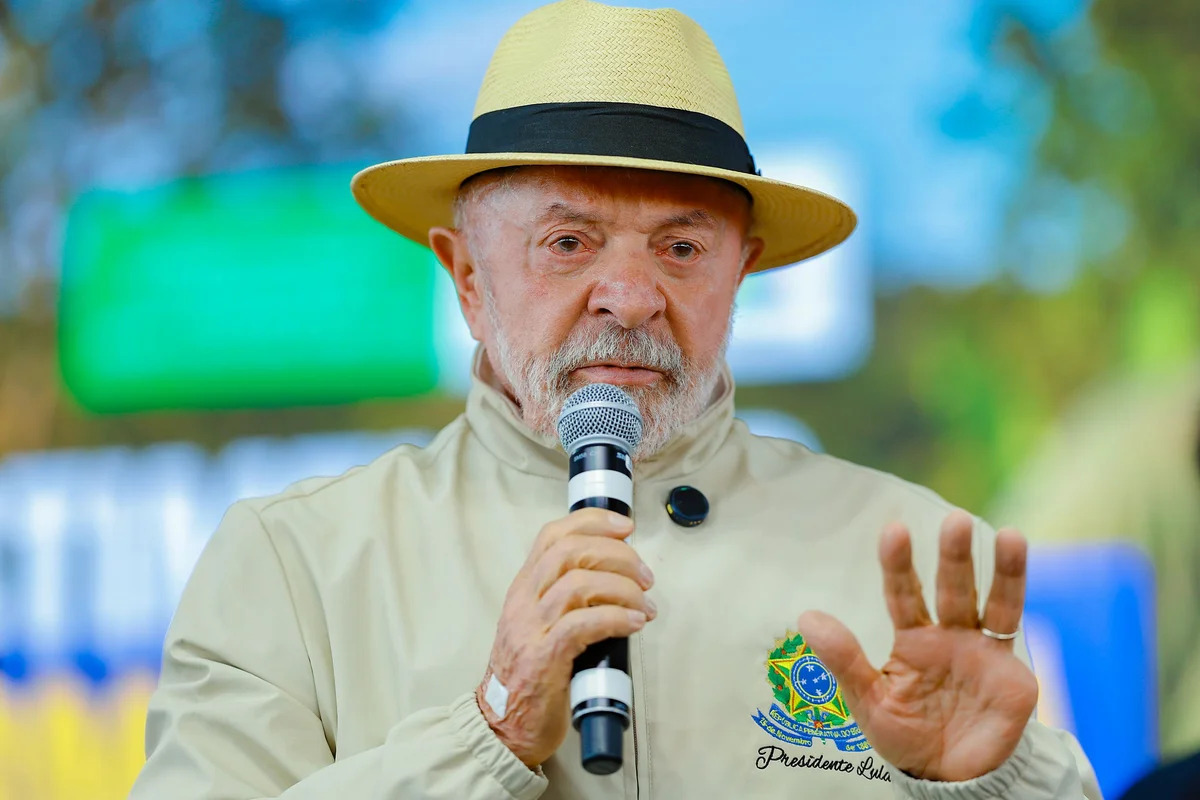 Lula critica ACM Neto: ‘Chegou a querer passar por negro’
