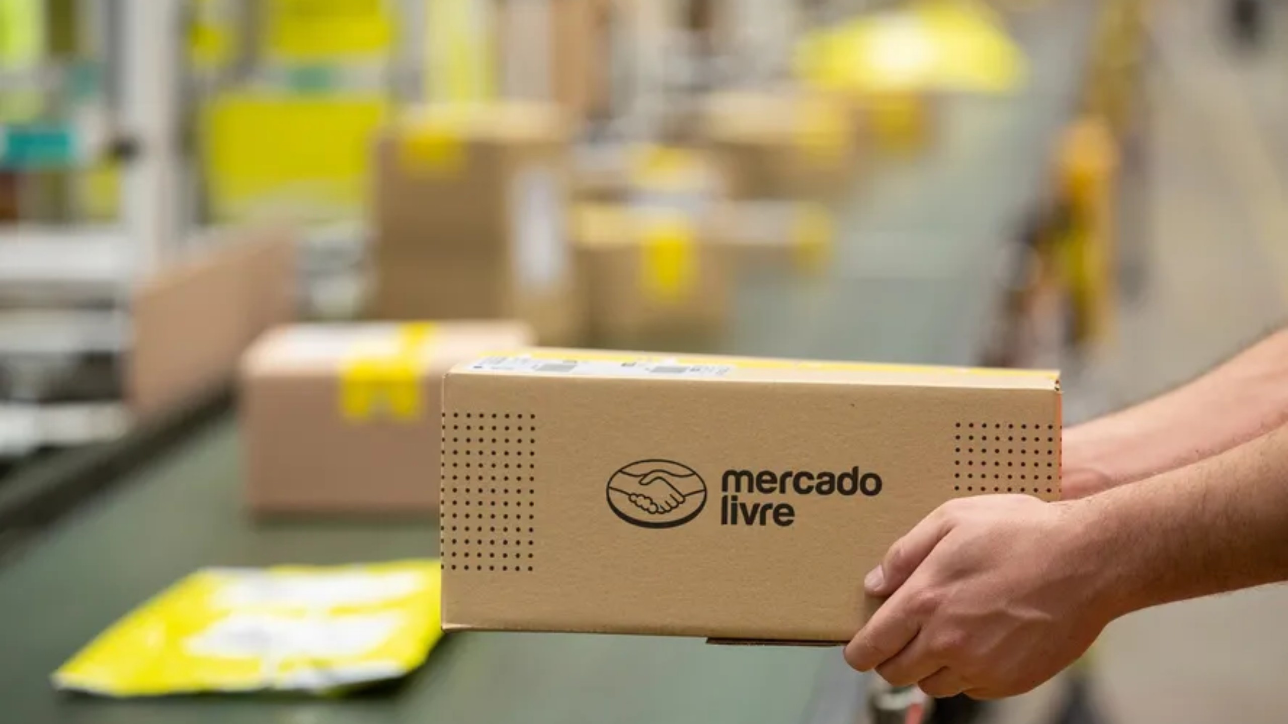 Mercado Livre anuncia 28 mil novas vagas e amplia investimentos para fortalecer logística no Brasil