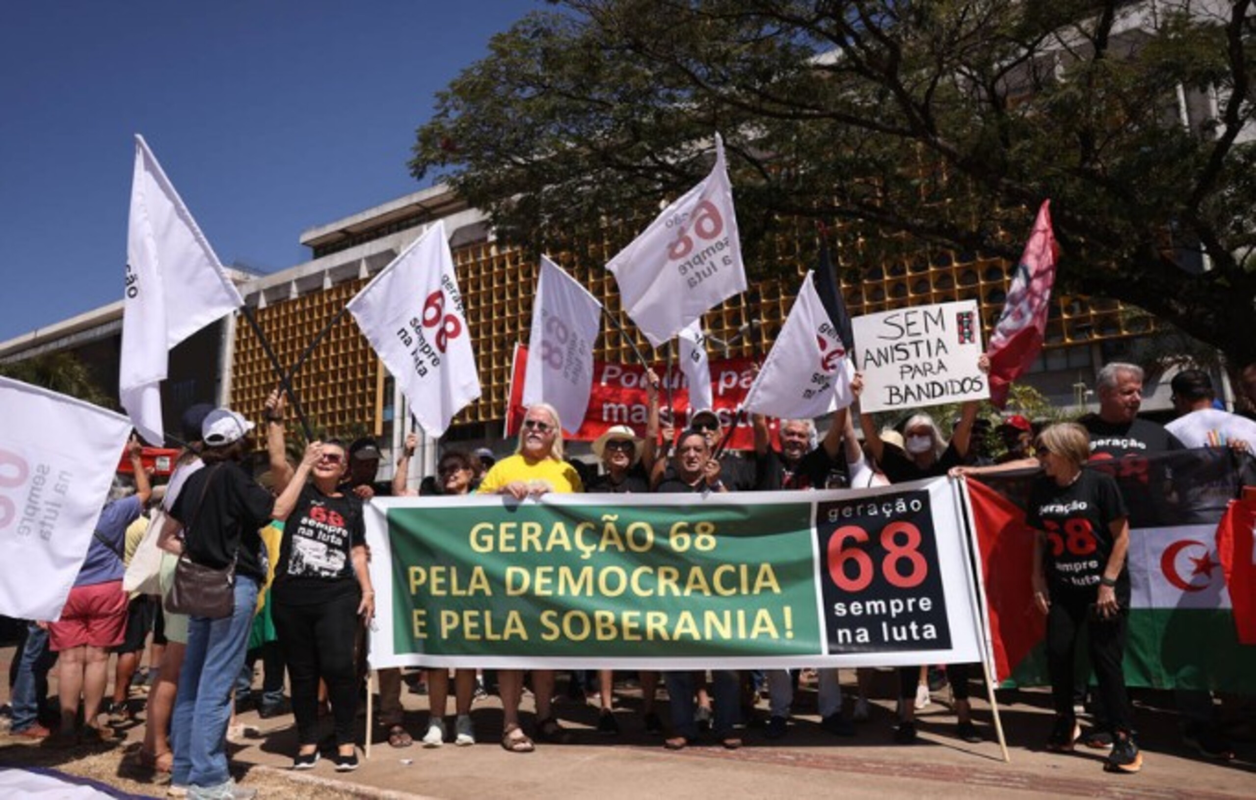 Movimentos sociais criam ‘brigadas de agitação e propaganda’ para apoiar reeleição de Lula