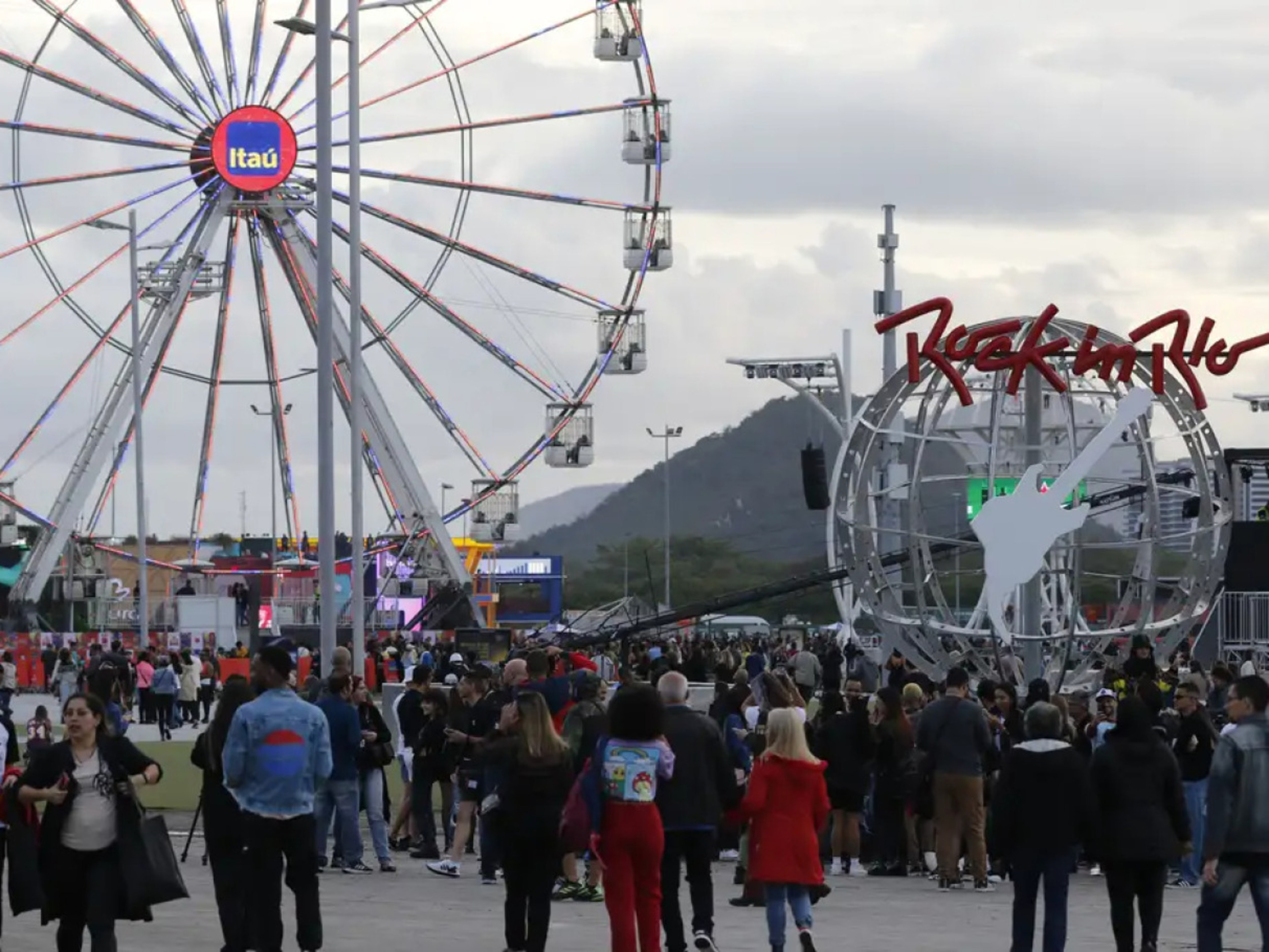 CCJ da Alerj aprova projeto contra cambismo digital em shows e eventos no Rio