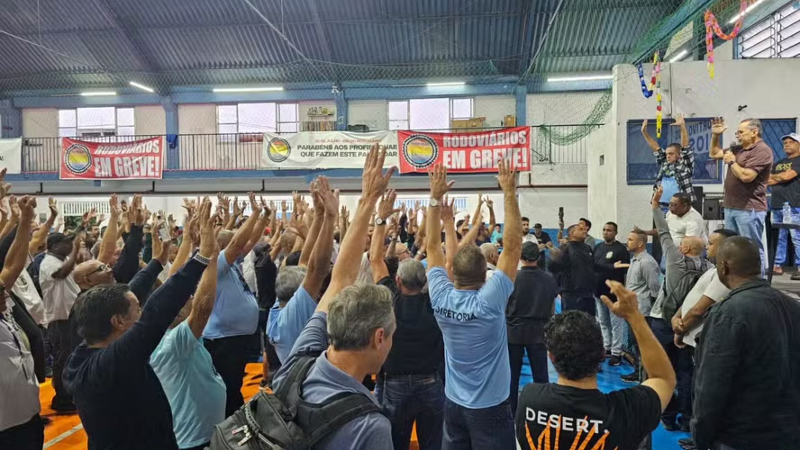 Audiência no TRT será decisiva para evitar greve de ônibus no Rio após nova proposta dos rodoviários