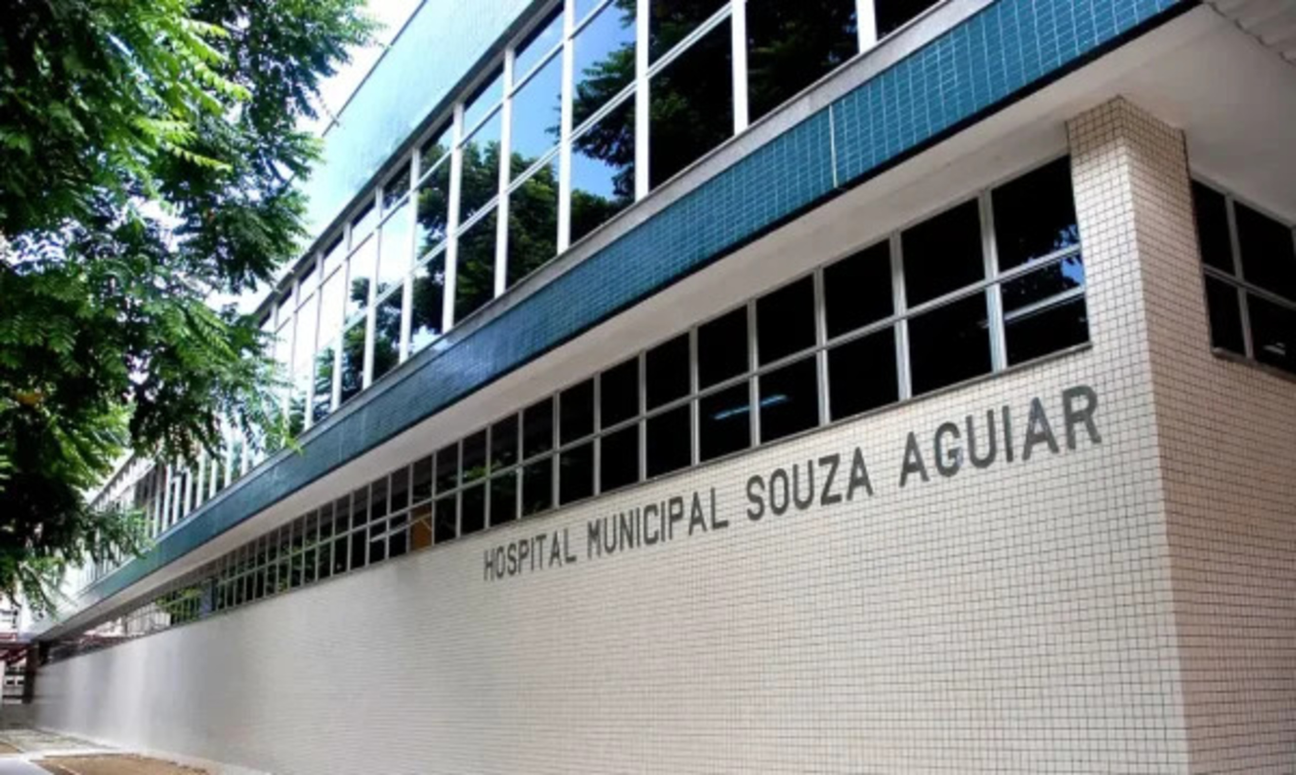 Mulher baleada na Tijuca passa por cirurgia e está estável